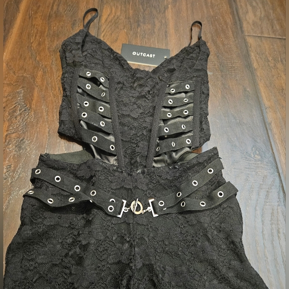 Elegant Black Flare Pants - Picture 5 of 10